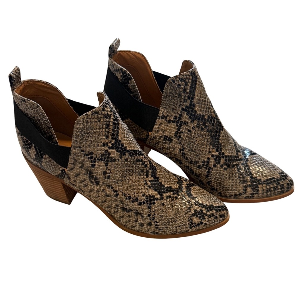 Dolce Vita Snakeskin Booties Women's Size‎ 10 Block Heel Chelsea Boots Pre-Loved
